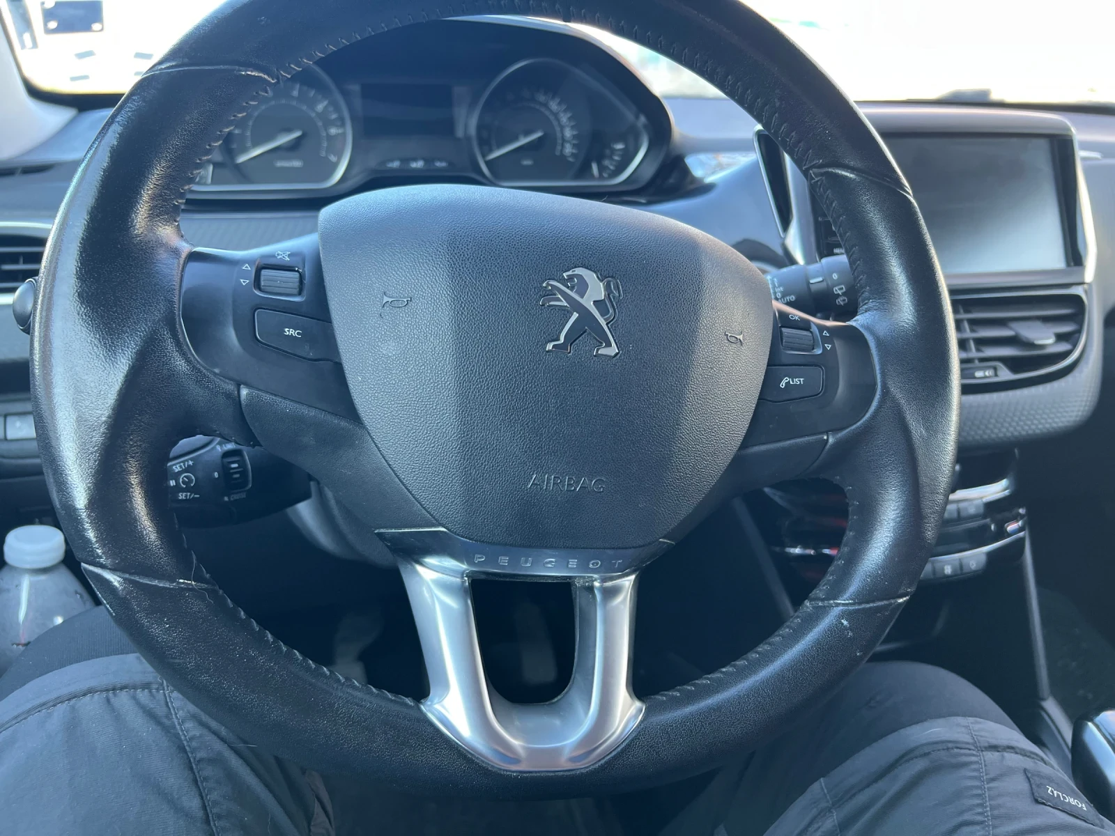 Peugeot 208 Стил - изображение 10