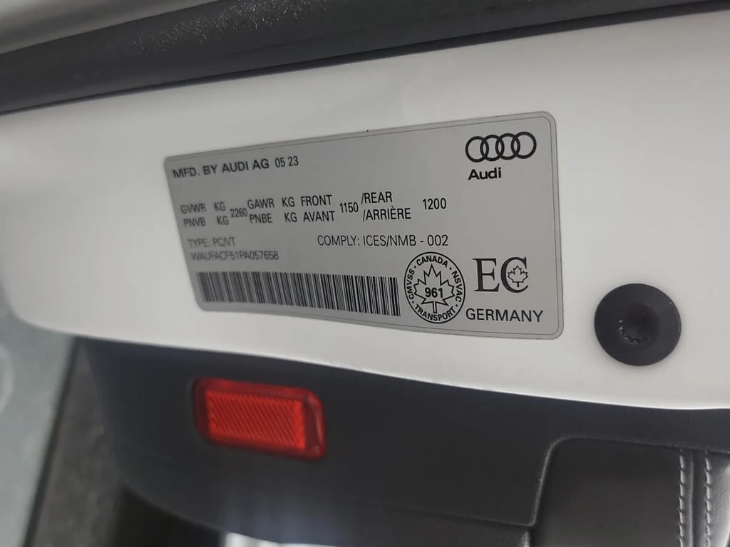 Audi A5 * PROGRESSIV * DISTRONIC* �������* CARFAX *  | Mobile.bg � ����������� 15