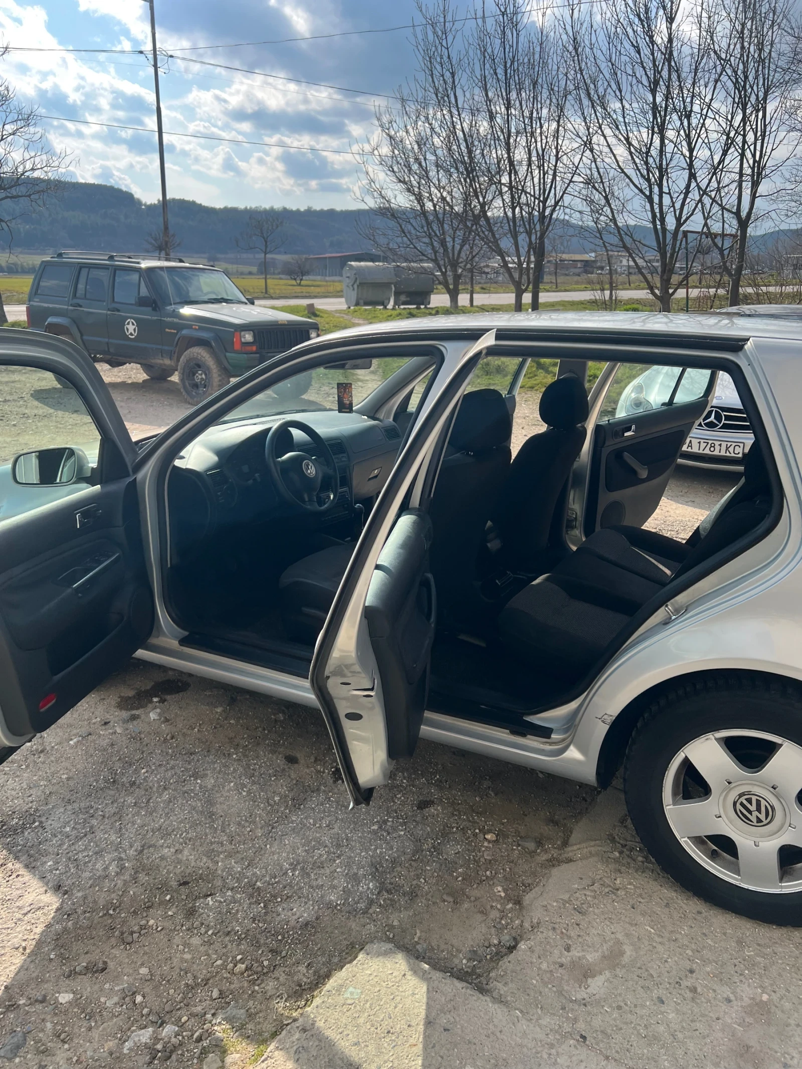 VW Golf, снимка 9 - Автомобили и джипове - 53726136
