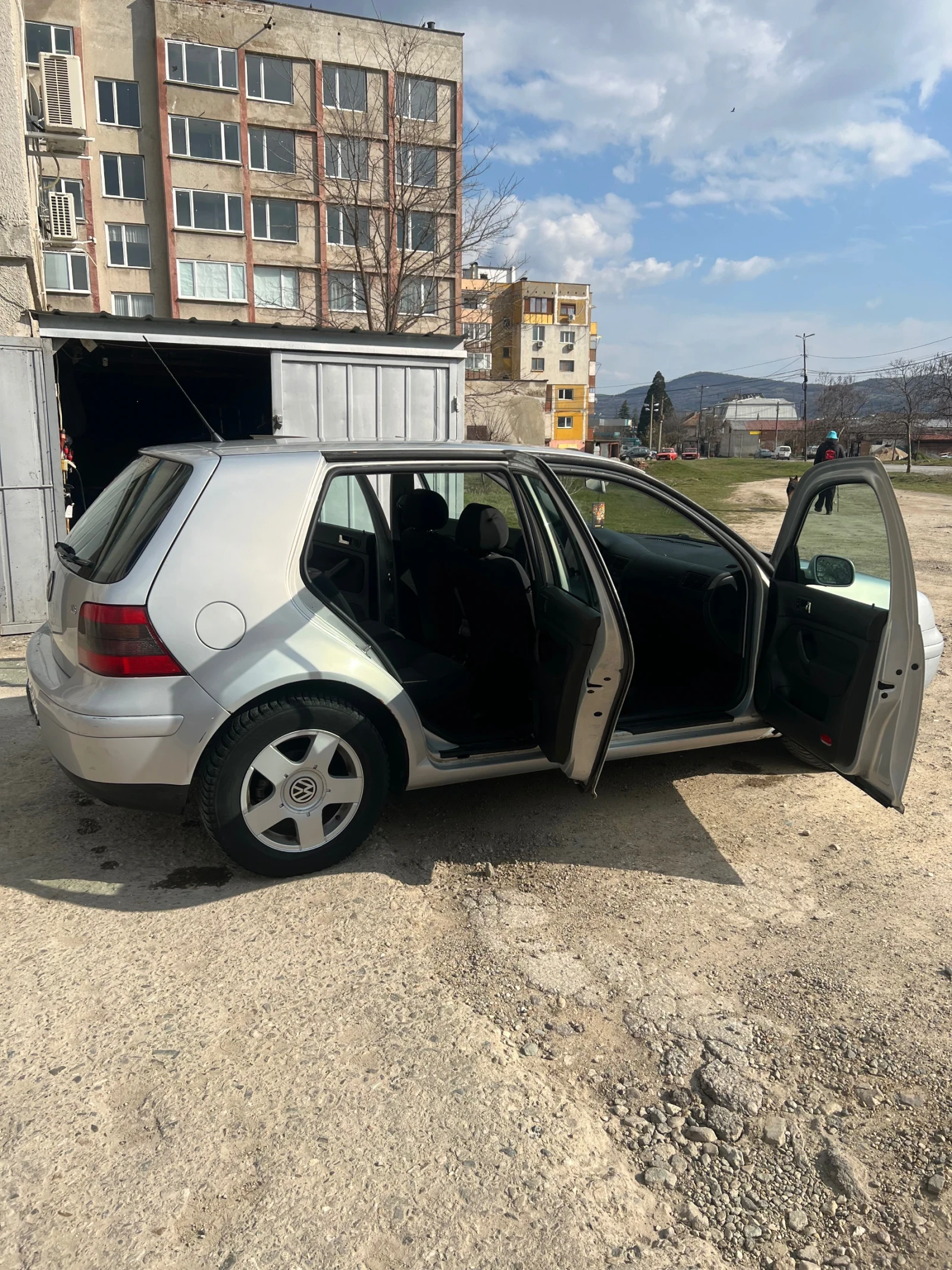 VW Golf, снимка 10 - Автомобили и джипове - 53726136