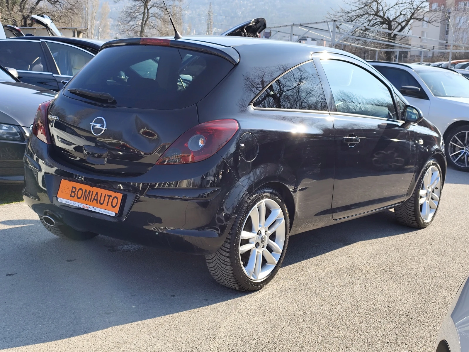 Opel Corsa 1.4i* KLIMA* MMi* , снимка 4 - Автомобили и джипове - 53736698