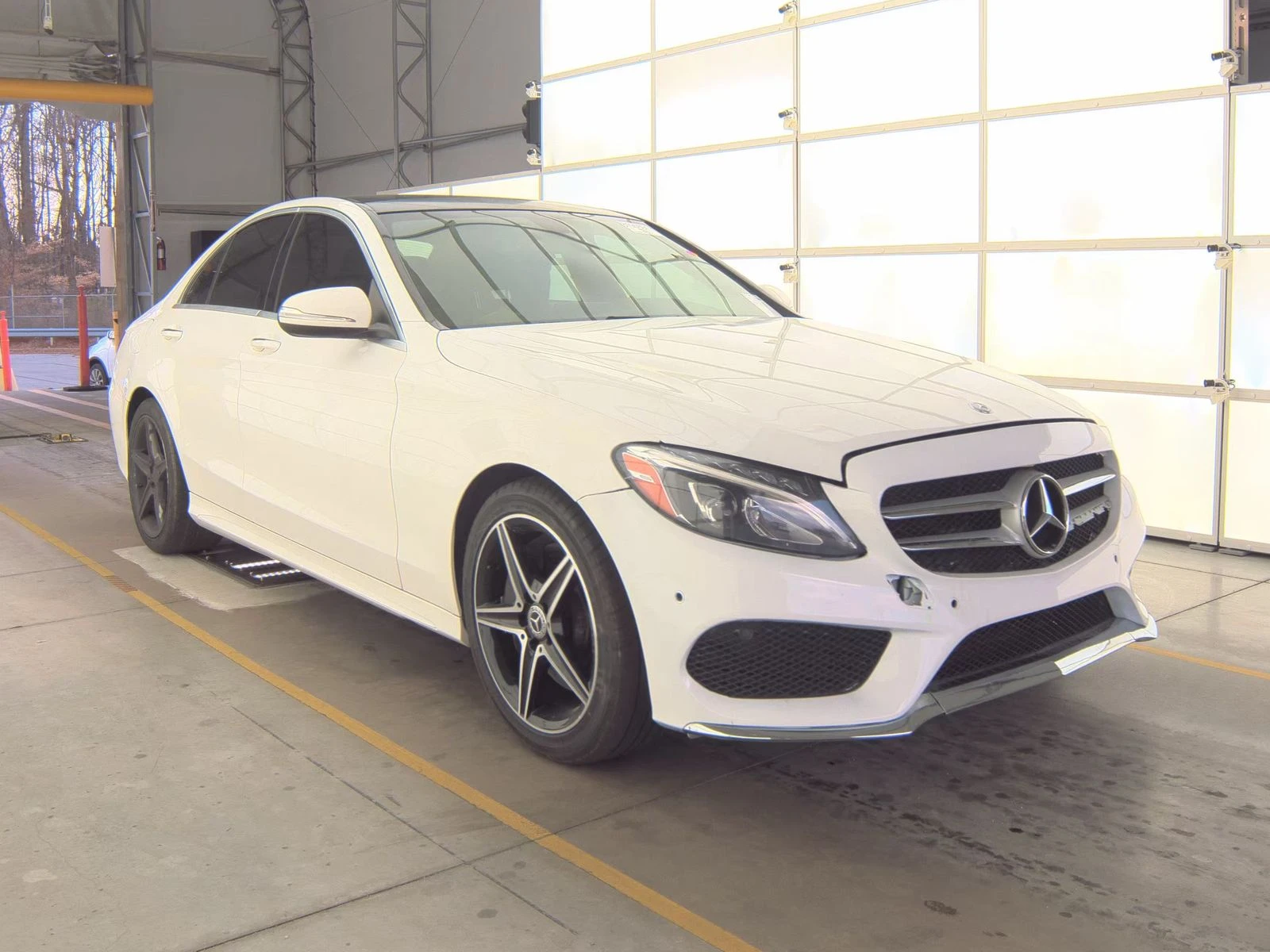 Mercedes-Benz C 400 AMG* PACK* 4MATIC* BURMESTER* МЪРТВА* ТОЧКА* КАМЕР, снимка 3 - Автомобили и джипове - 53798136