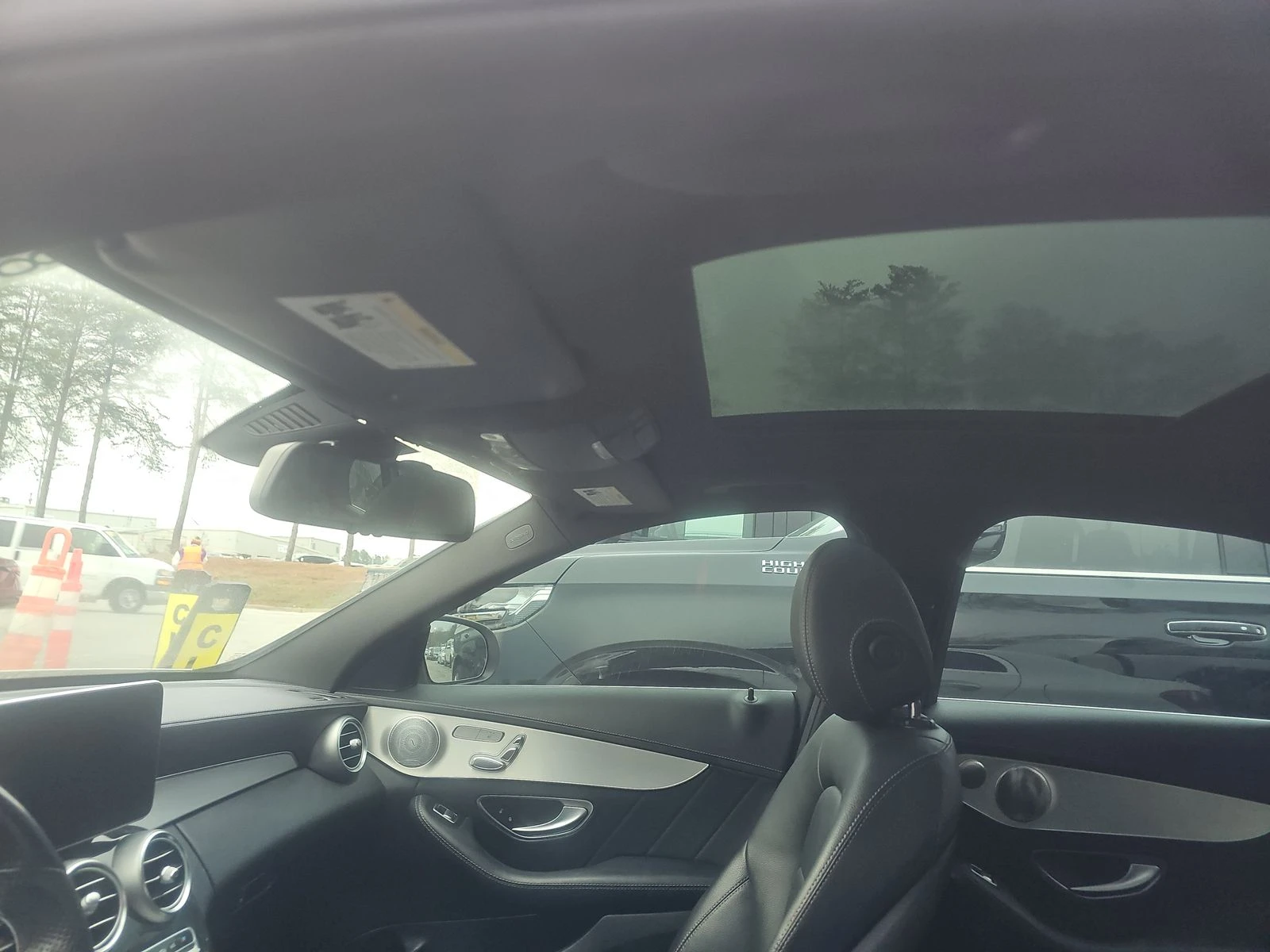 Mercedes-Benz C 400 AMG* PACK* 4MATIC* BURMESTER* МЪРТВА* ТОЧКА* КАМЕР, снимка 12 - Автомобили и джипове - 53798136