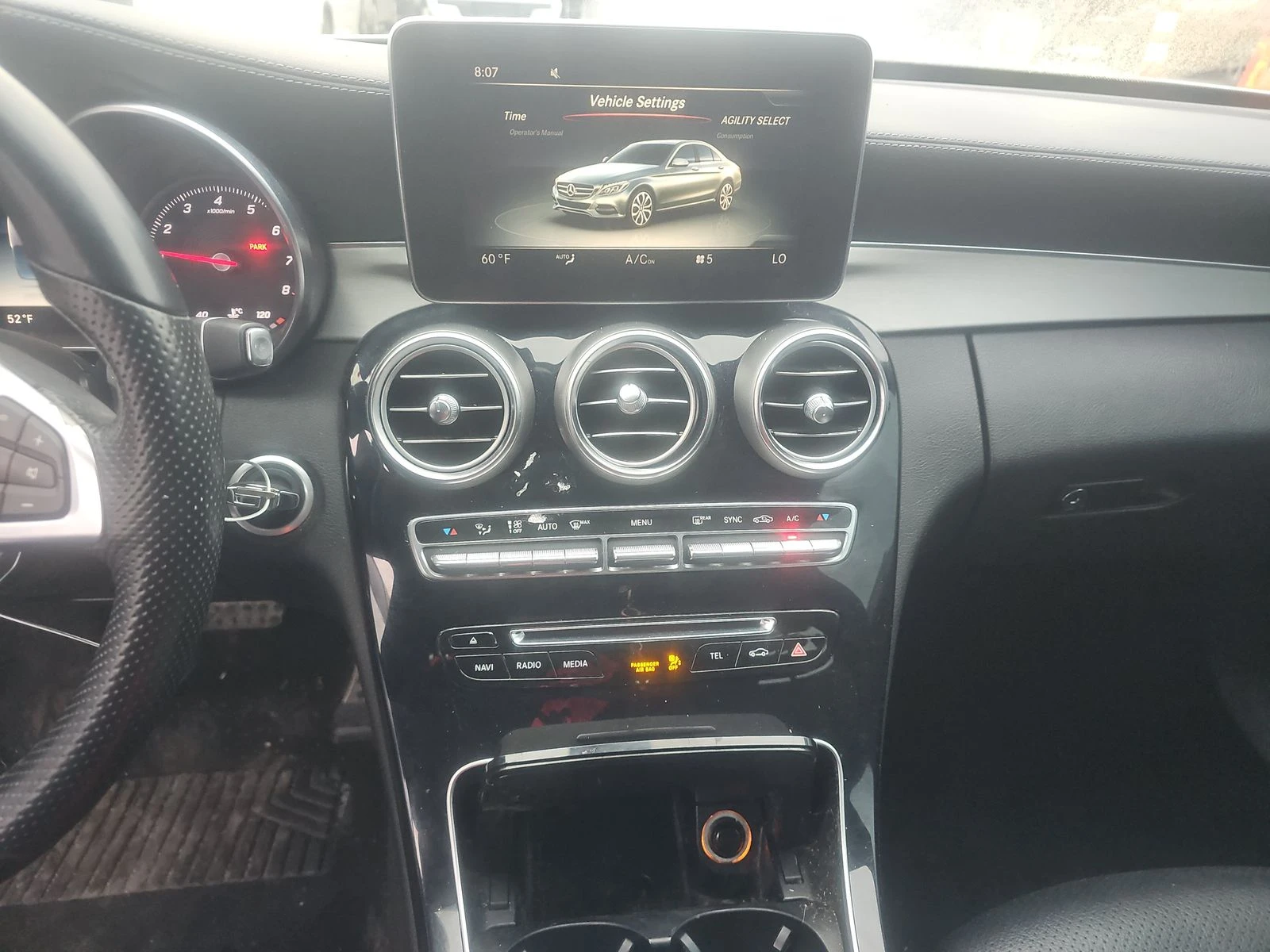 Mercedes-Benz C 400 AMG* PACK* 4MATIC* BURMESTER* МЪРТВА* ТОЧКА* КАМЕР, снимка 10 - Автомобили и джипове - 53798136