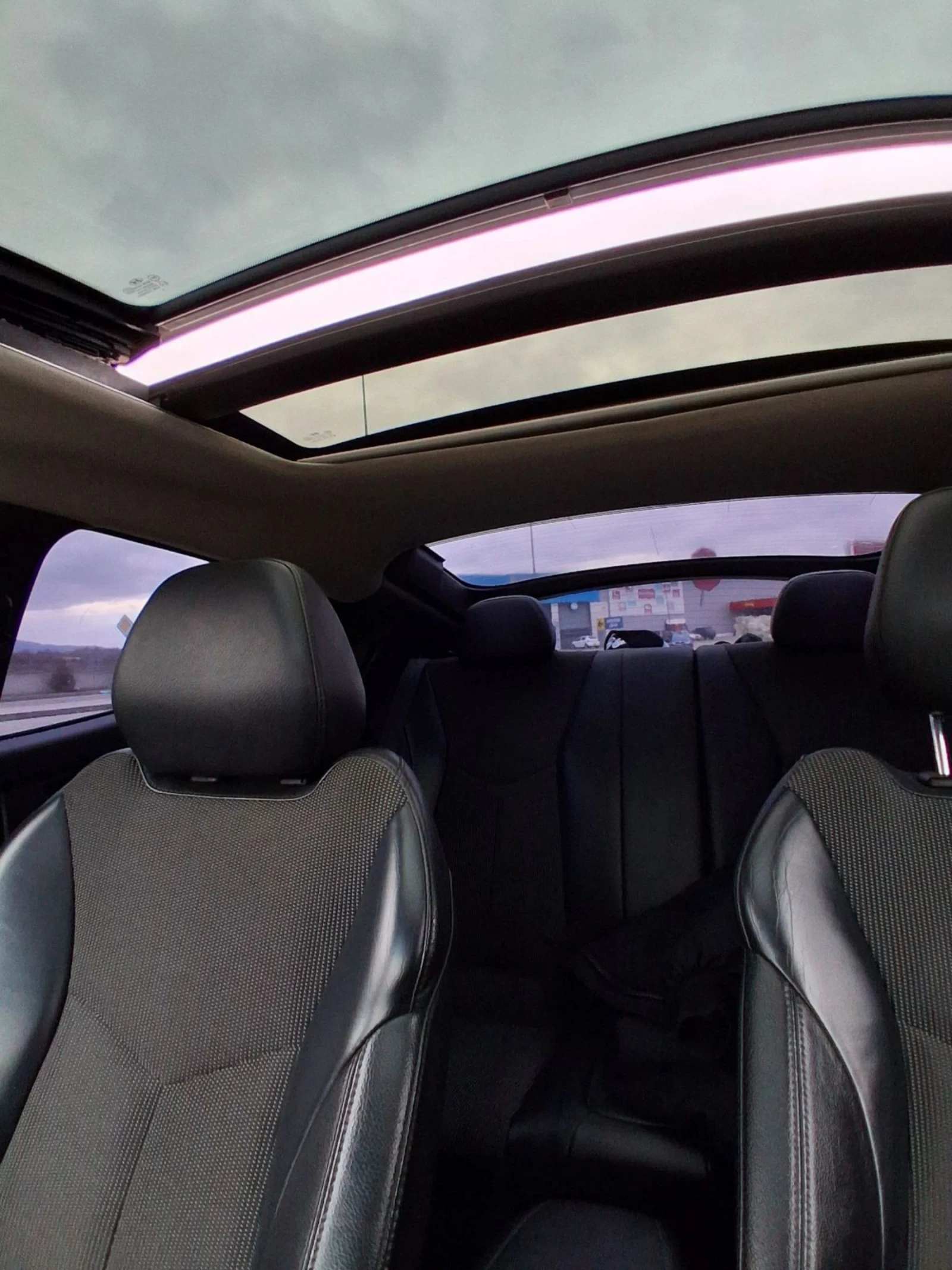 Hyundai Veloster , снимка 7 - Автомобили и джипове - 53914684