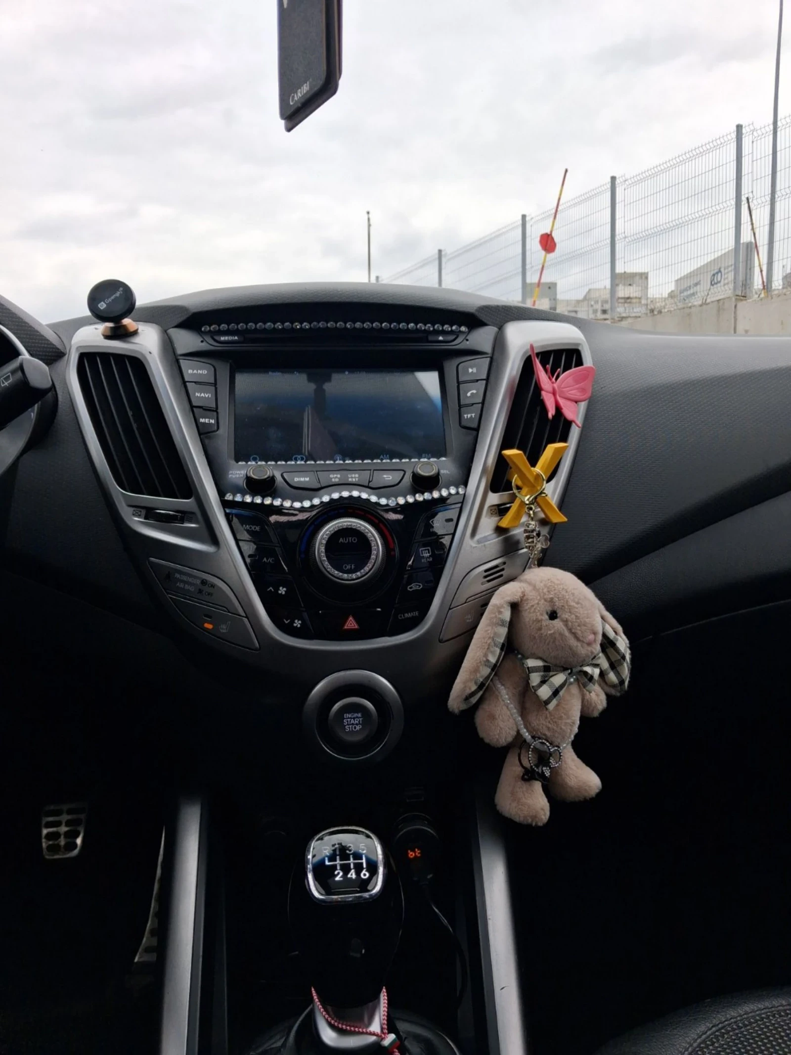 Hyundai Veloster , снимка 9 - Автомобили и джипове - 53914684