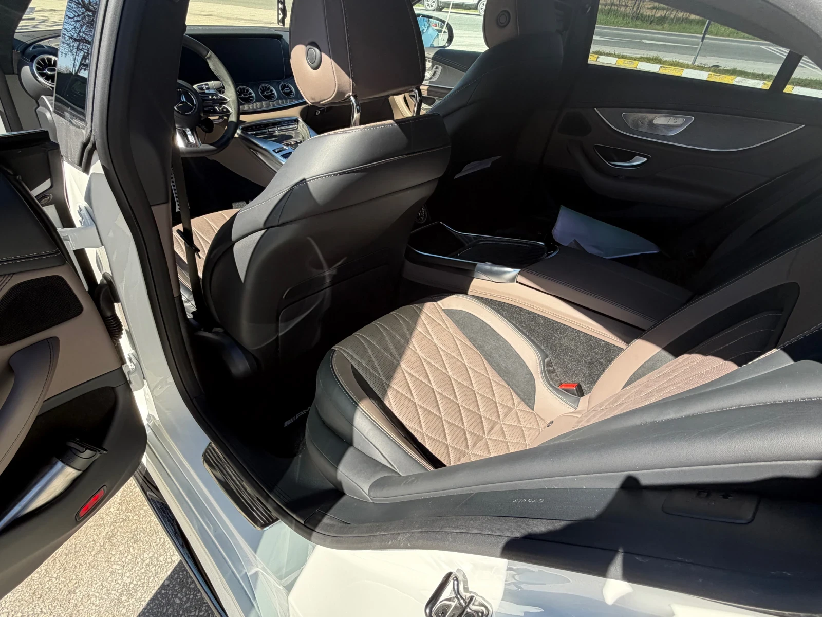 Mercedes-Benz AMG GT �������� �������� �� 2028 ������.  | Mobile.bg � ����������� 10