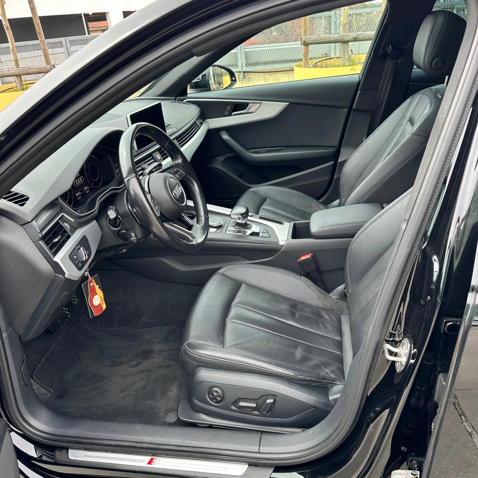 Audi A4 2.0TFSI S-LINE DIGITAL COCKPIT 96000KM, снимка 8 - Автомобили и джипове - 54221944