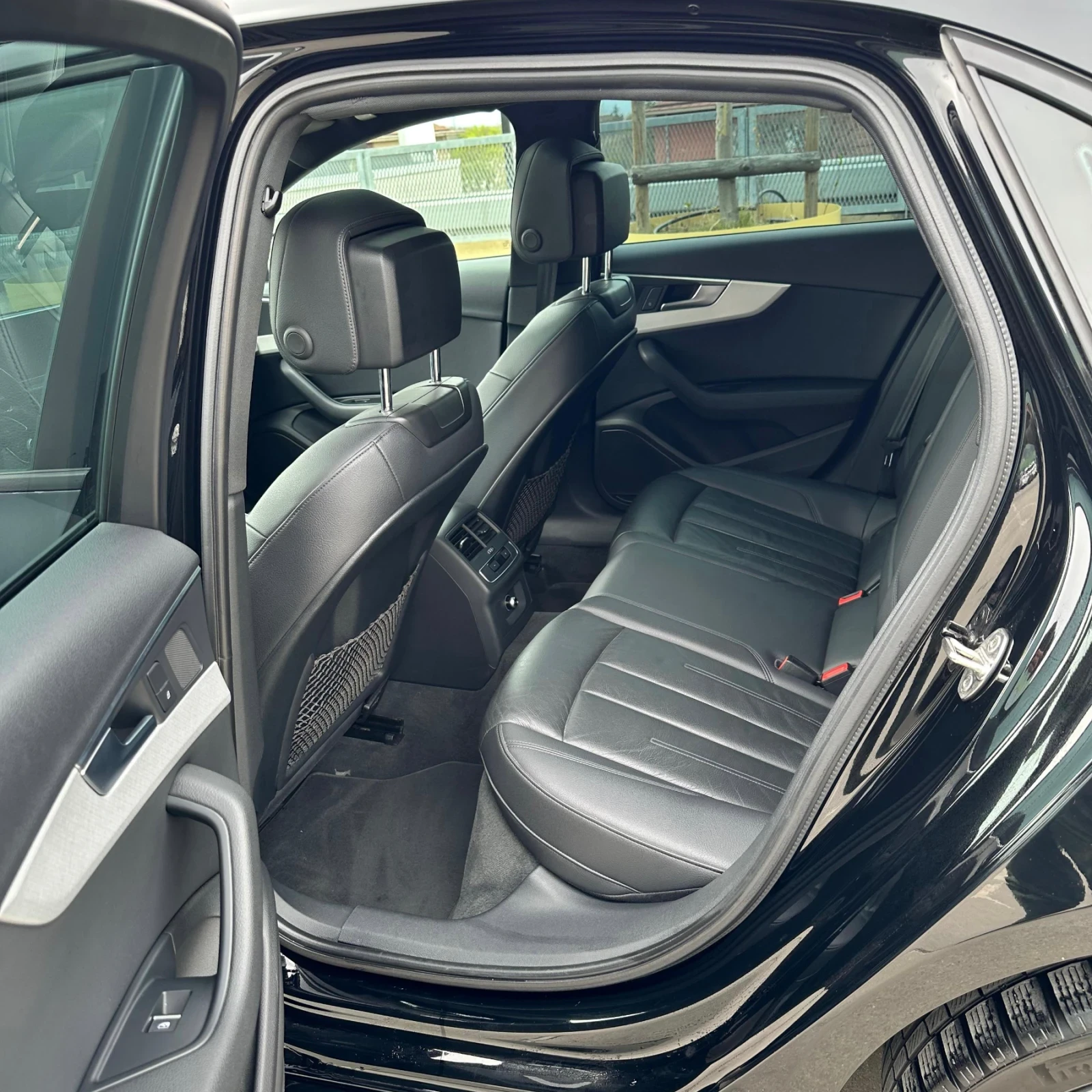 Audi A4 2.0TFSI S-LINE DIGITAL COCKPIT 96000KM, снимка 9 - Автомобили и джипове - 54221944