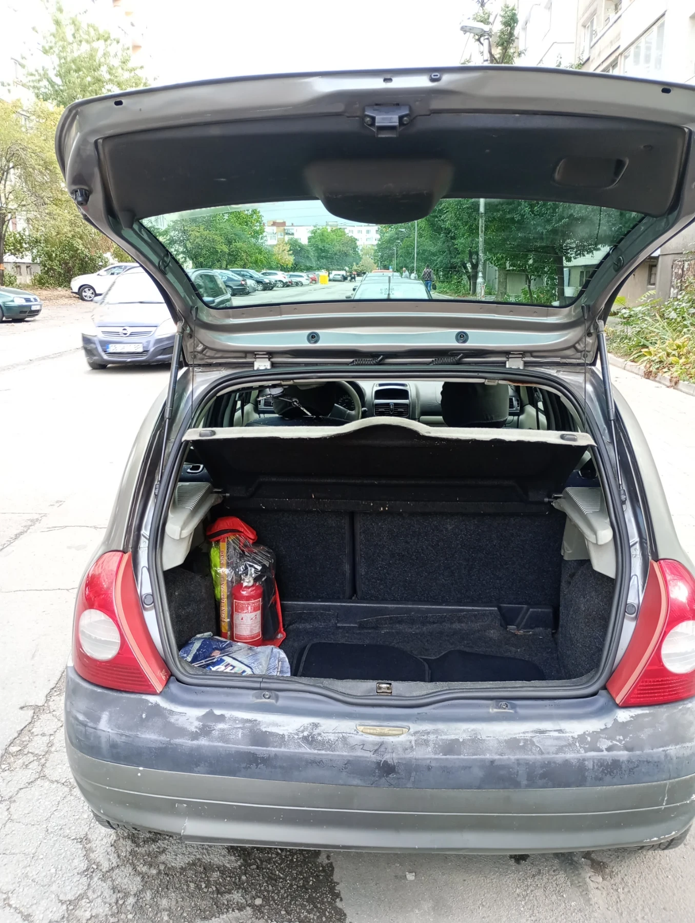 Renault Clio, снимка 9 - Автомобили и джипове - 54306854