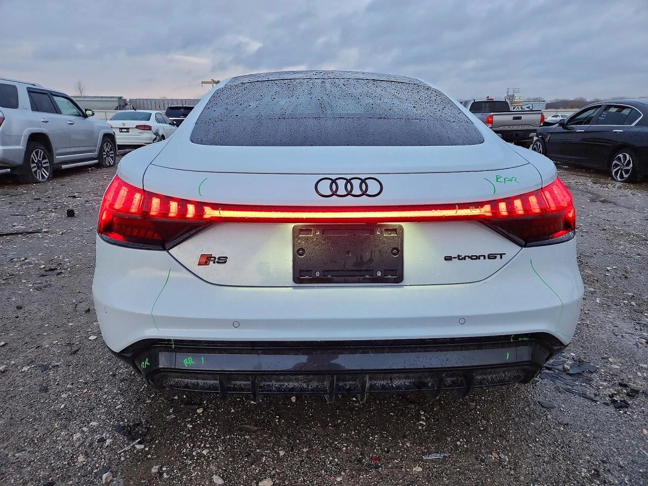 Audi E-Tron GT Rs, снимка 6 - Автомобили и джипове - 54347774