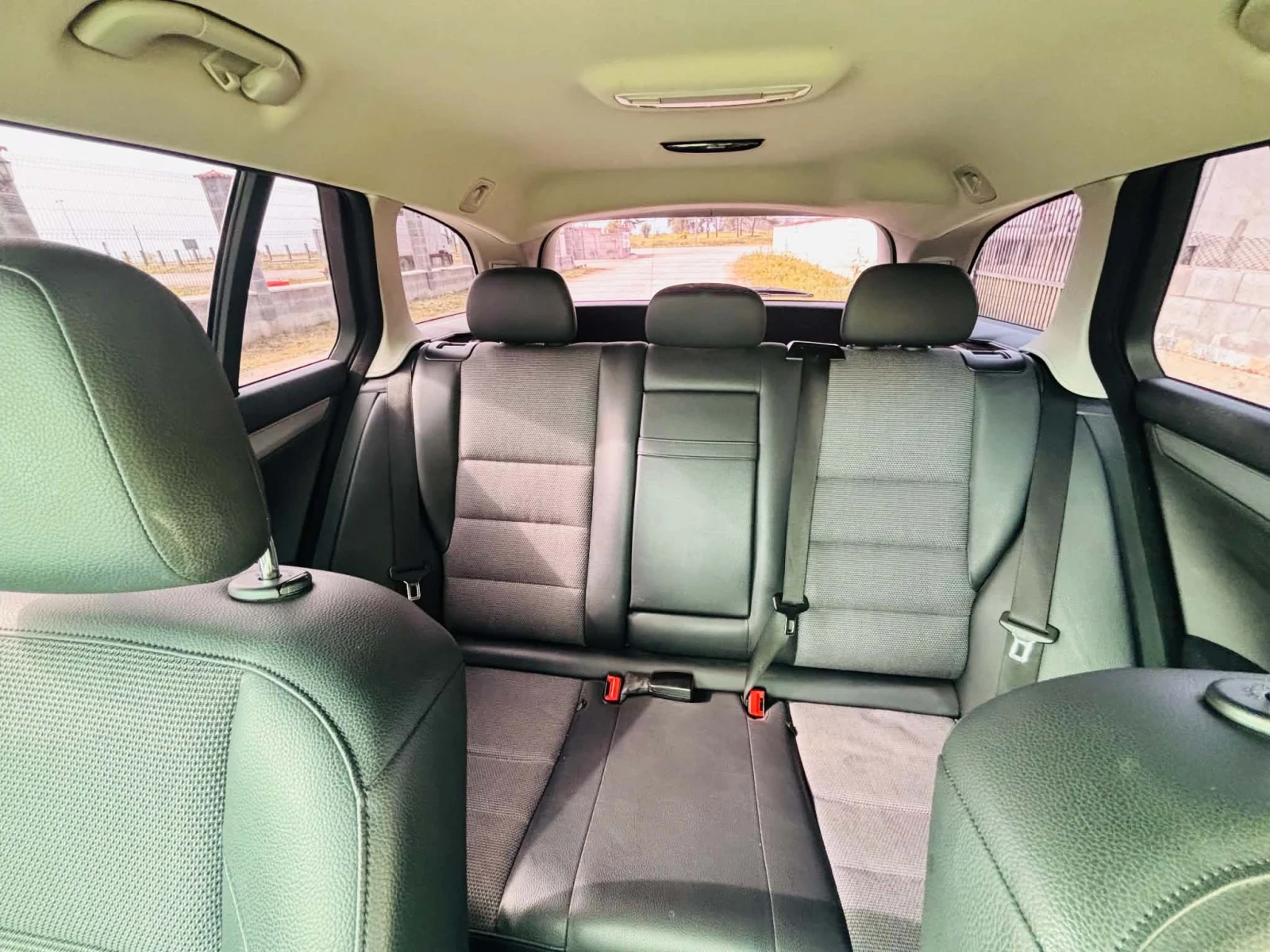 Mercedes-Benz C 220, снимка 11 - Автомобили и джипове - 54583289