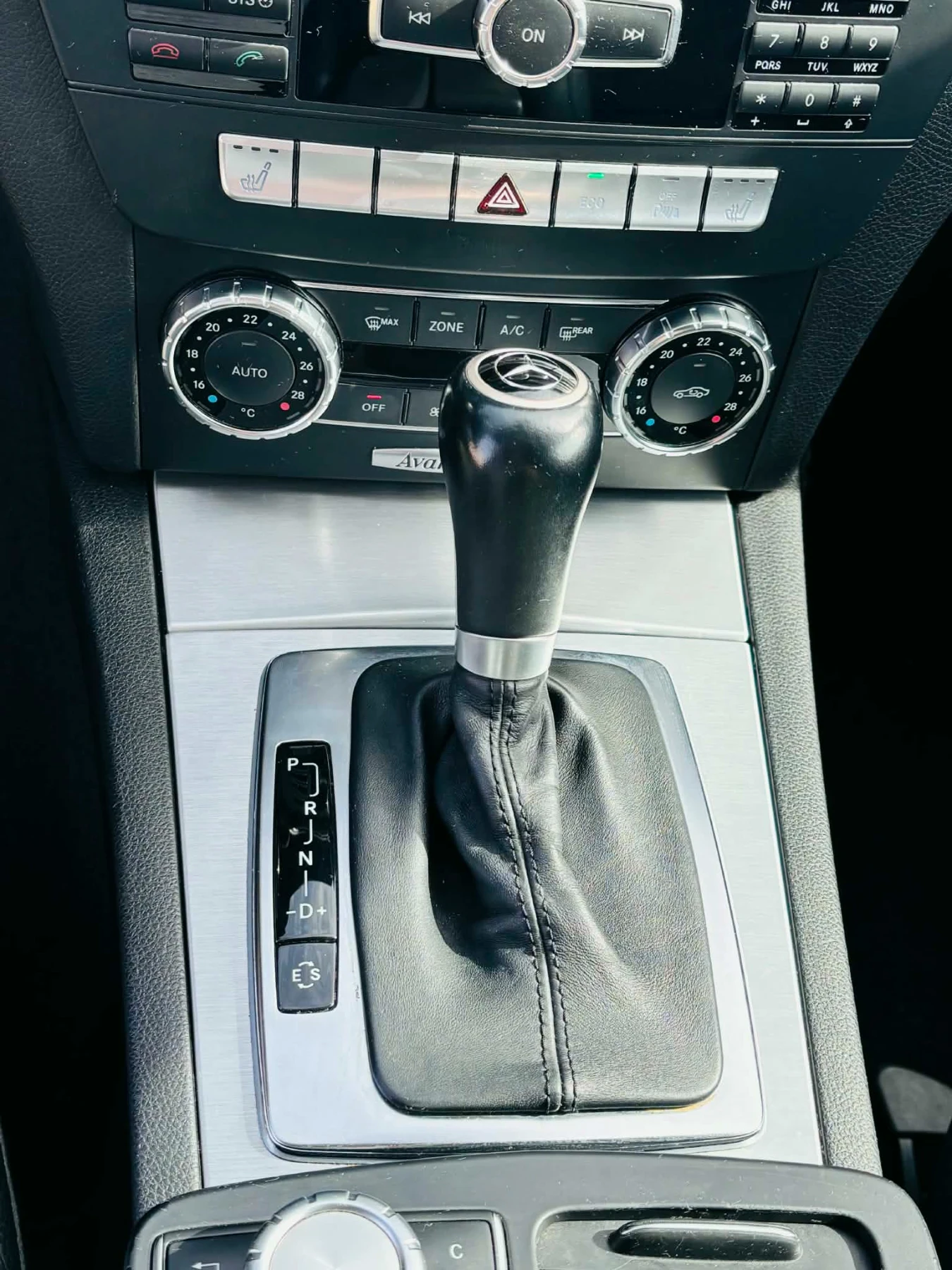 Mercedes-Benz C 220, снимка 9 - Автомобили и джипове - 54583289