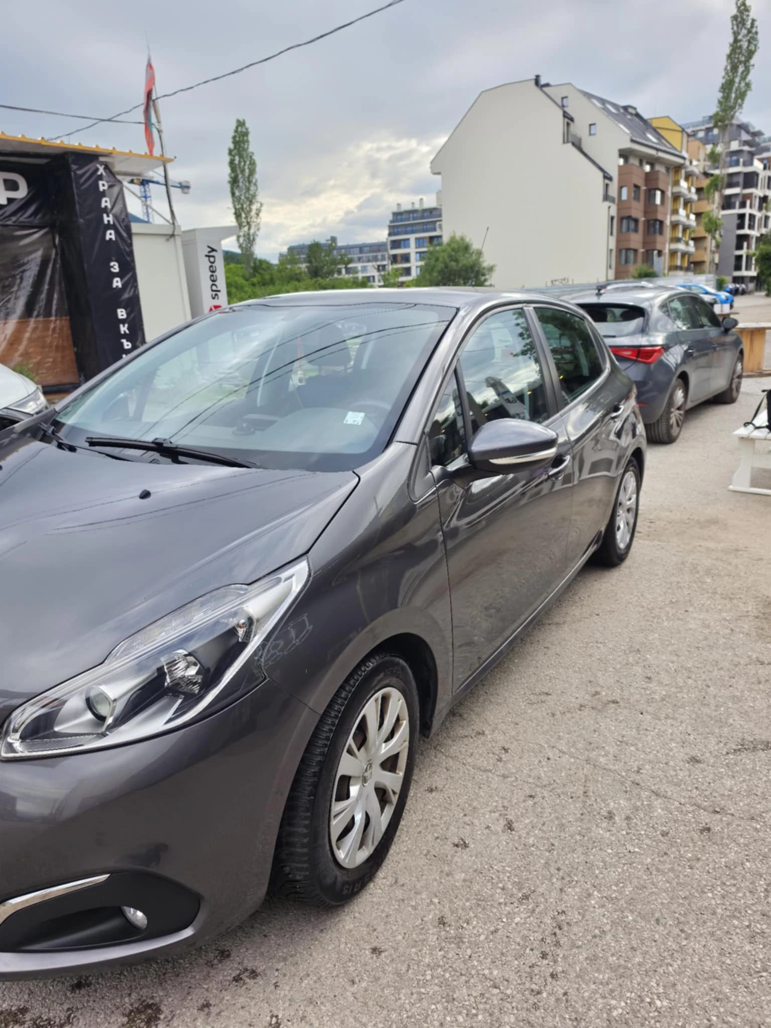 Peugeot 208 106000км., Бензин-ГАЗ, НАПЪЛНО ОБСЛУЖЕН, снимка 16 - Автомобили и джипове - 54893499