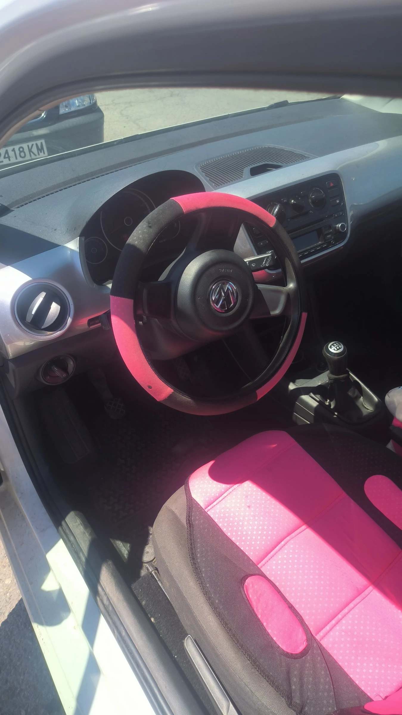 VW Up, снимка 4 - Автомобили и джипове - 55046658