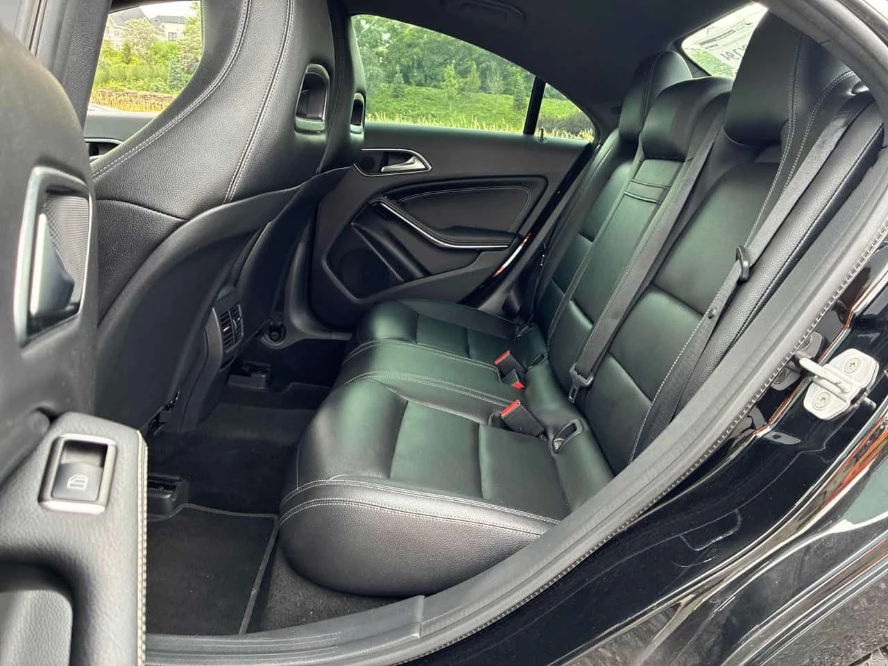 Mercedes-Benz CLA 250 * АВТОКРЕДИТ * КЛИП НА МОТОРА * , снимка 13 - Автомобили и джипове - 55457616