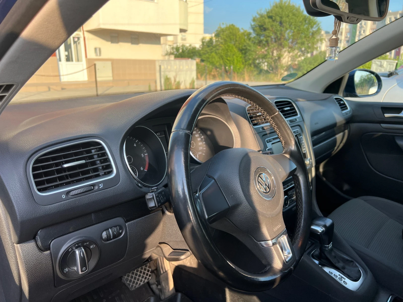VW Golf, снимка 9 - Автомобили и джипове - 55550600