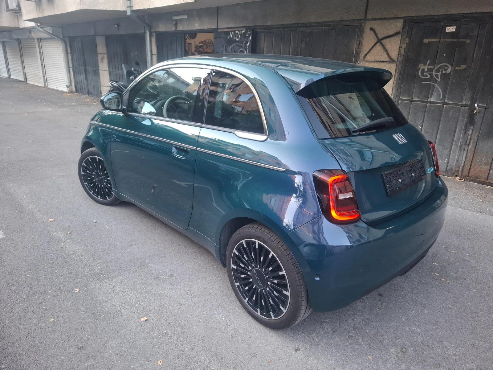 Fiat 500e La prima, снимка 3 - Автомобили и джипове - 55581663