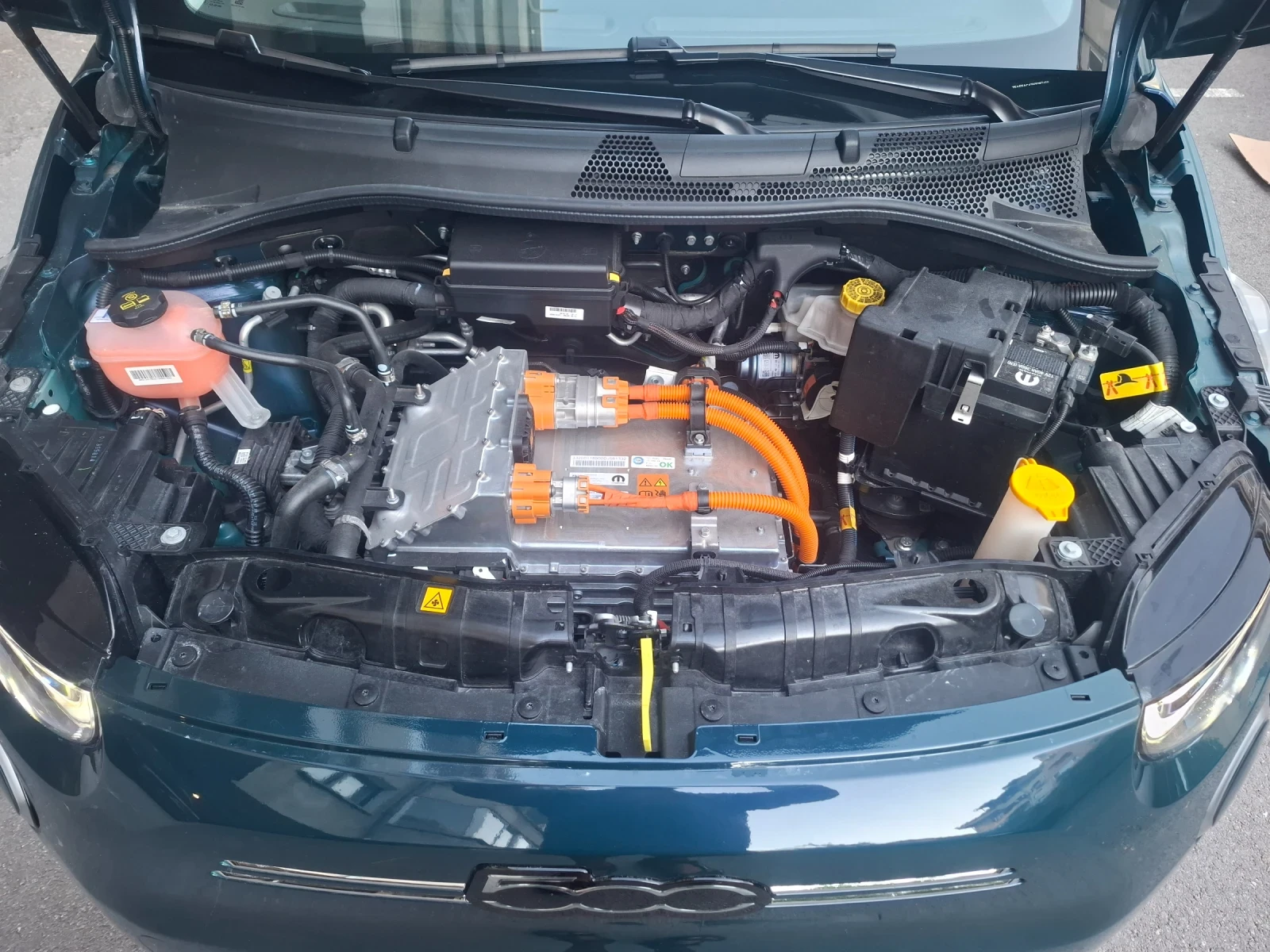 Fiat 500e La prima, снимка 14 - Автомобили и джипове - 55581663