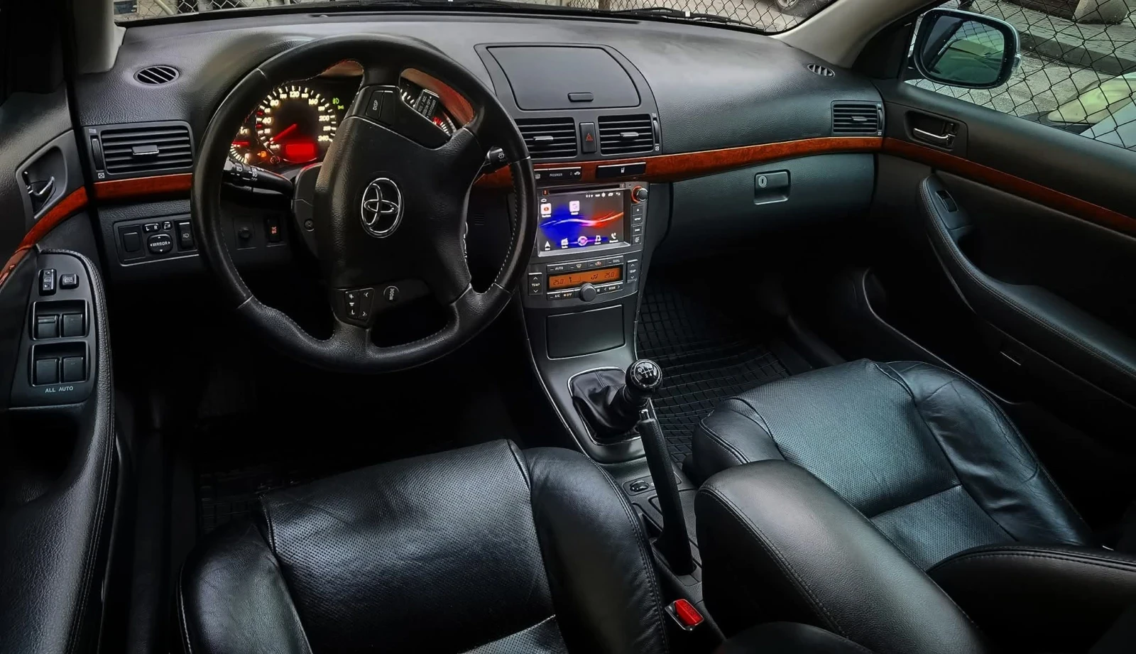 Toyota Avensis, снимка 5 - Автомобили и джипове - 55742933