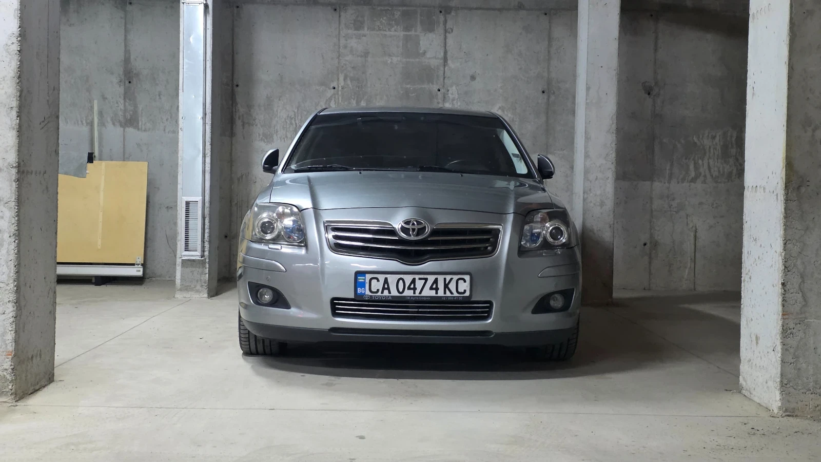 Toyota Avensis, снимка 10 - Автомобили и джипове - 55742933