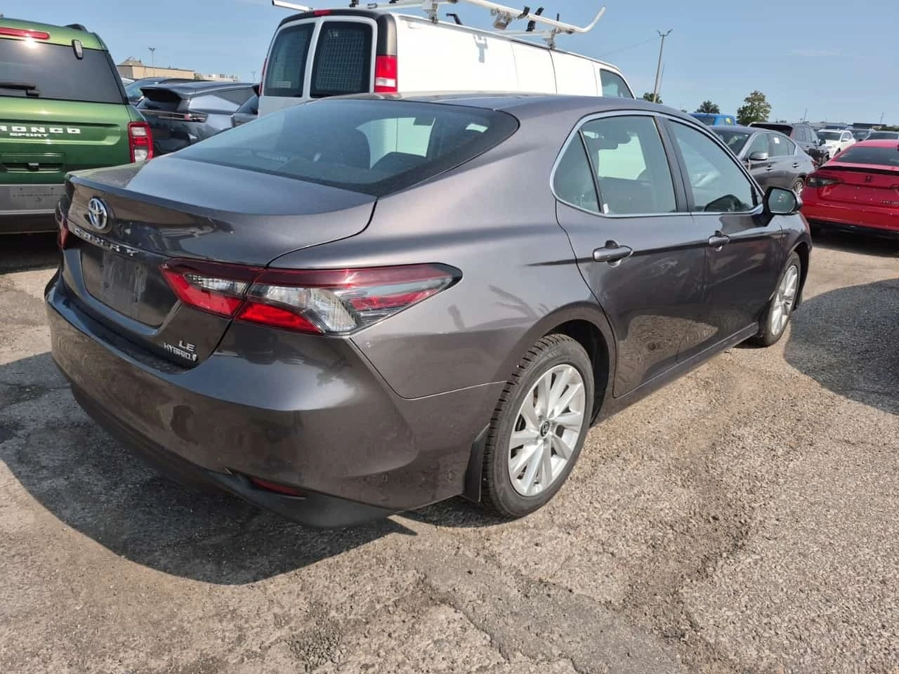 Toyota Camry * HYBRID * BLIND SPOT * AWD * CARFAX * , снимка 3 - Автомобили и джипове - 55744046