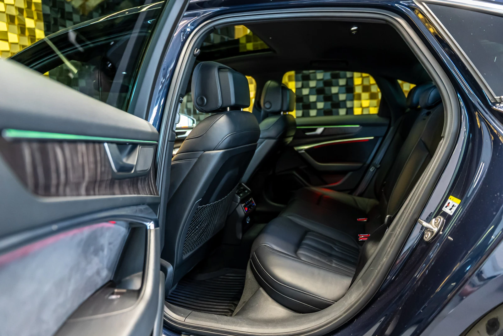 Audi A6 50 TDI Quattro, снимка 15 - Автомобили и джипове - 55940045