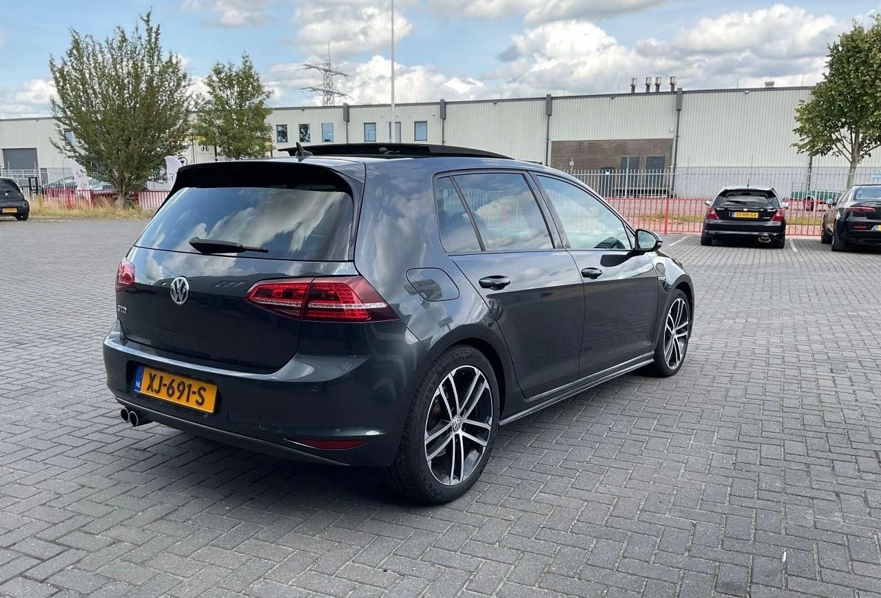 VW Golf GTD, снимка 4 - Автомобили и джипове - 55992897