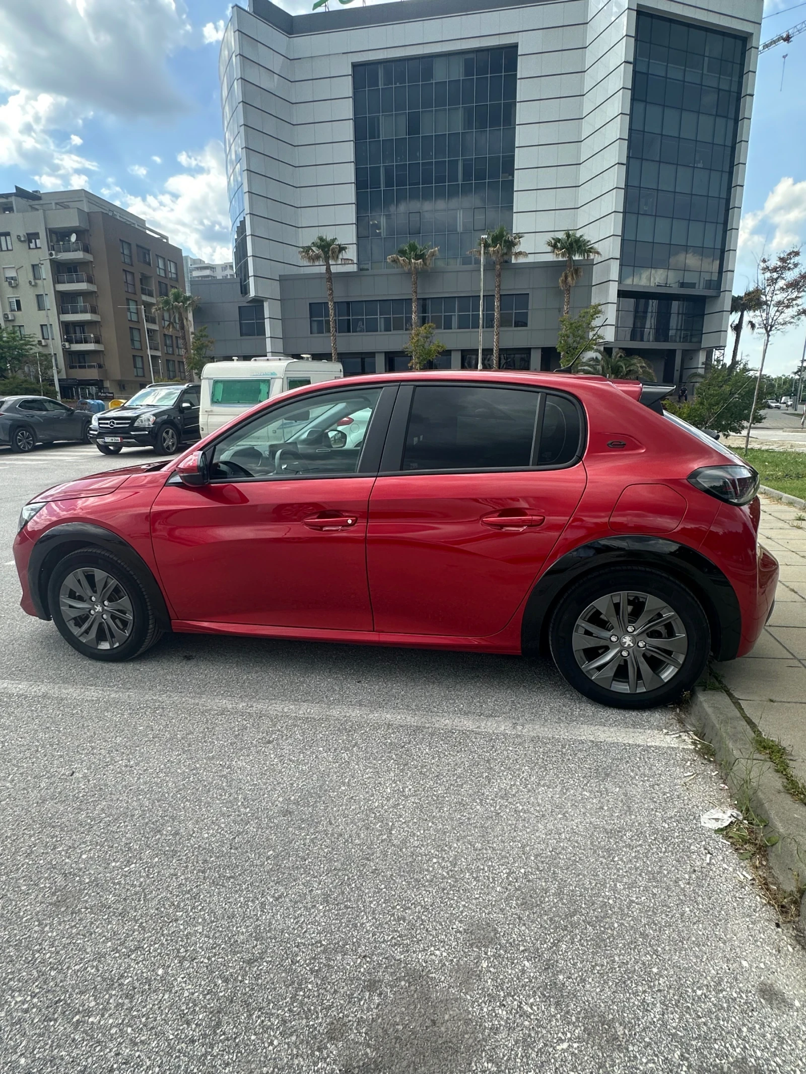 Peugeot 208 PEUGEOT 208 ELECTRIC , снимка 8 - Автомобили и джипове - 56012058