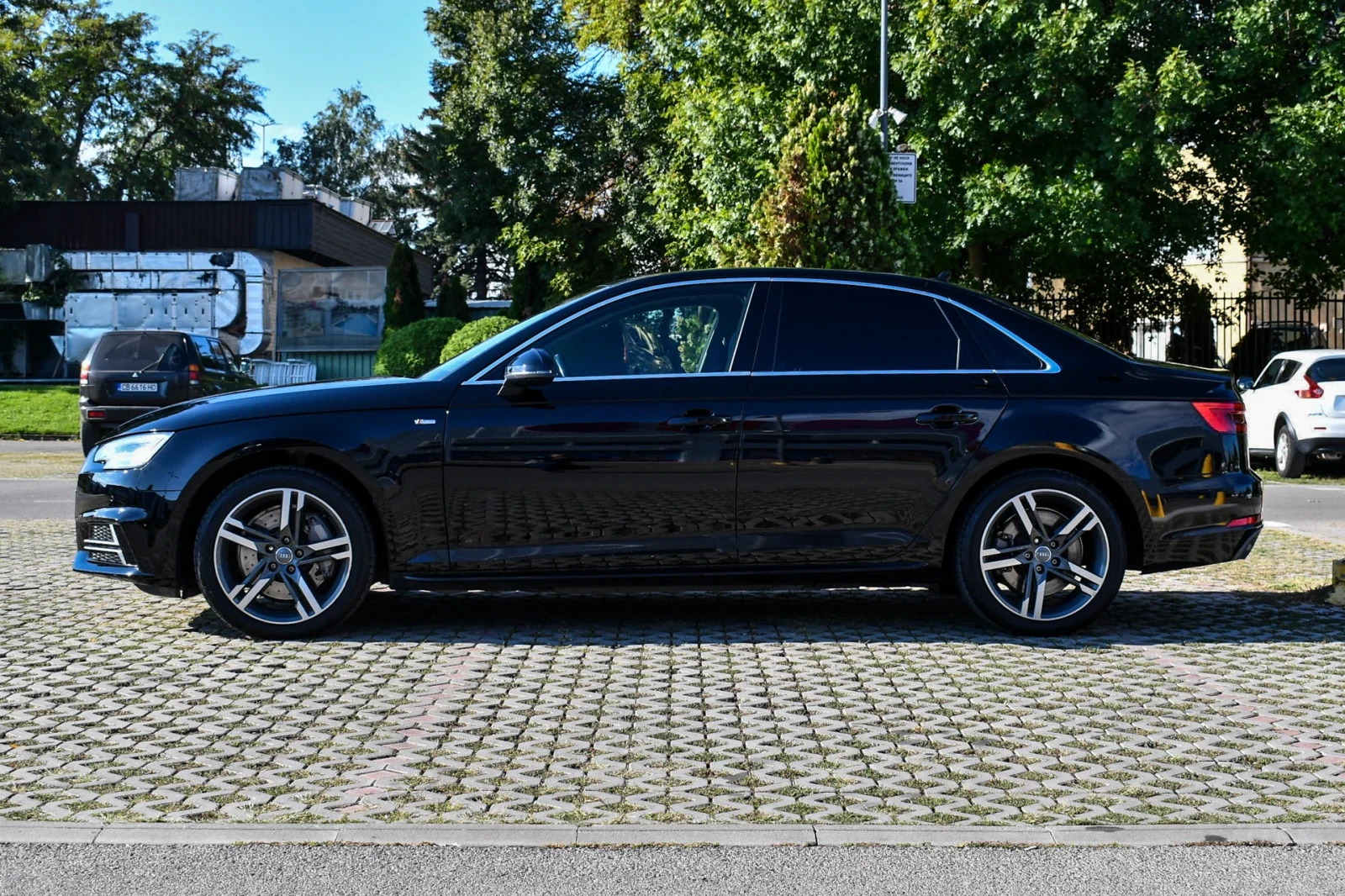 Audi A4 2.0 tfsi quattro, снимка 7 - Автомобили и джипове - 56192791