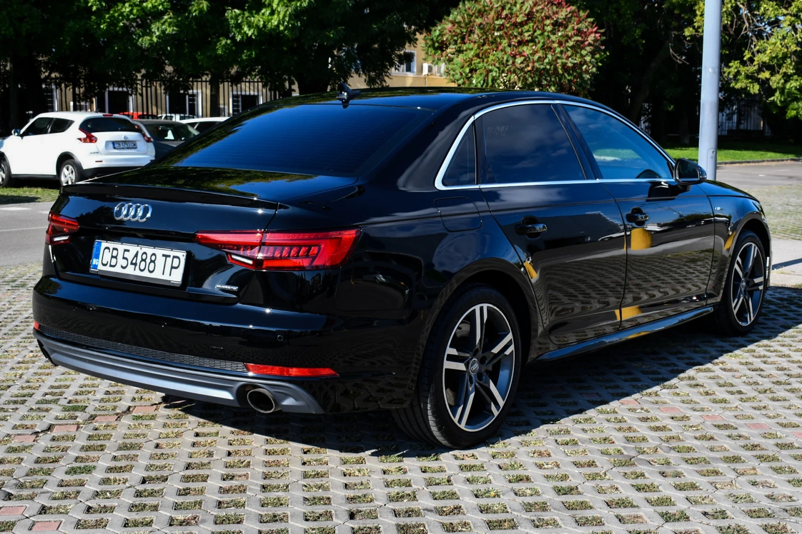 Audi A4 2.0 tfsi quattro, снимка 6 - Автомобили и джипове - 56192791