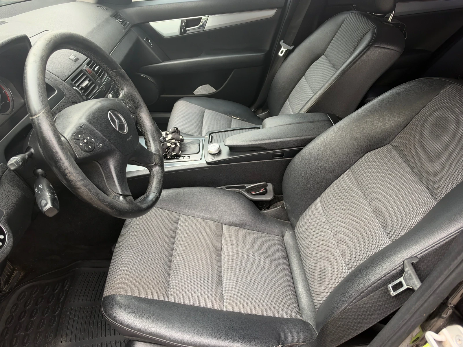 Mercedes-Benz C 220 2.2CDI, снимка 9 - Автомобили и джипове - 56627595