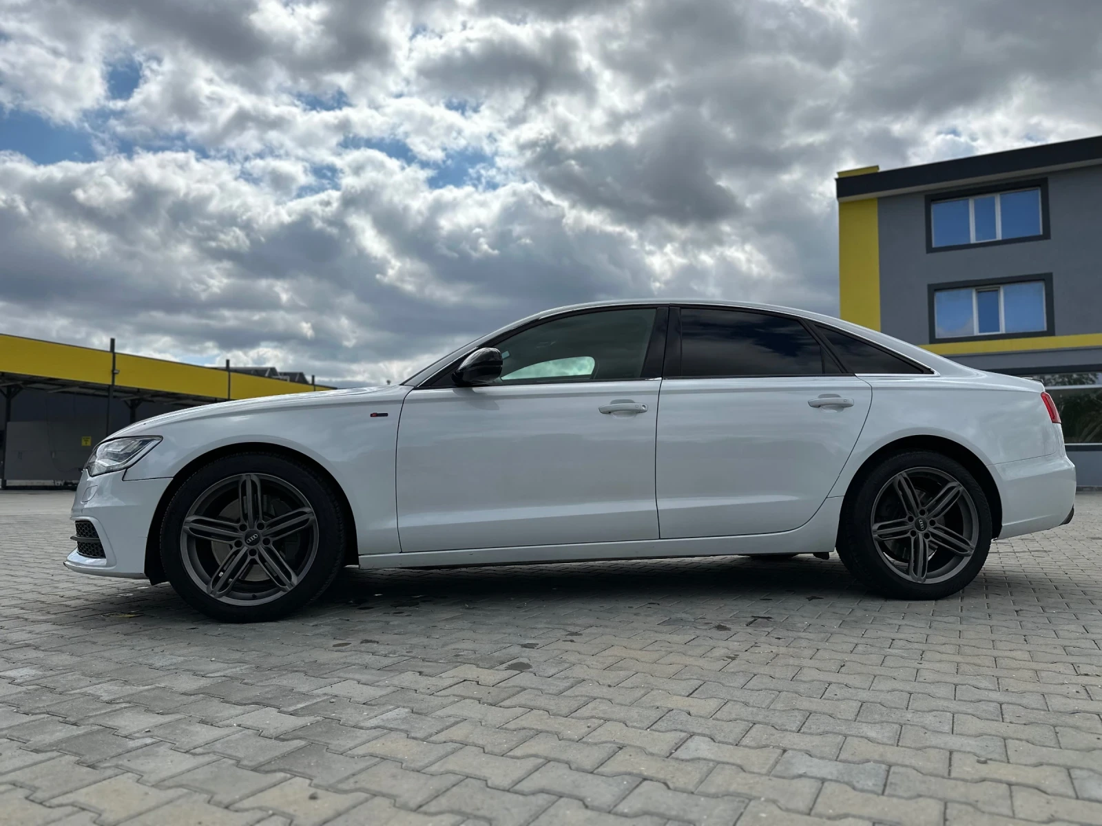 Audi A6, снимка 7 - Автомобили и джипове - 56728639