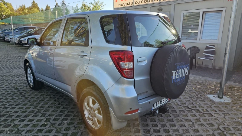 Daihatsu Terios 1.5 AUTOMATIC 4X4 Уникат 121х.км, снимка 5 - Автомобили и джипове - 47378568