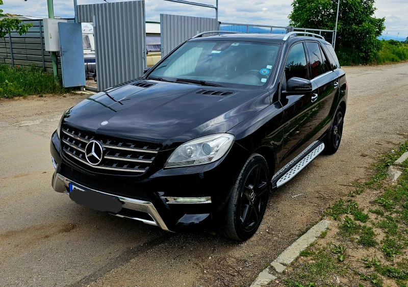 Mercedes-Benz ML 350 Bluetec Designo edition1/AMG, снимка 2 - Автомобили и джипове - 48022173