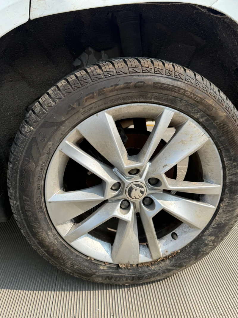 Skoda Karoq 1.6тди DDY ръчка, снимка 3 - Автомобили и джипове - 50699054