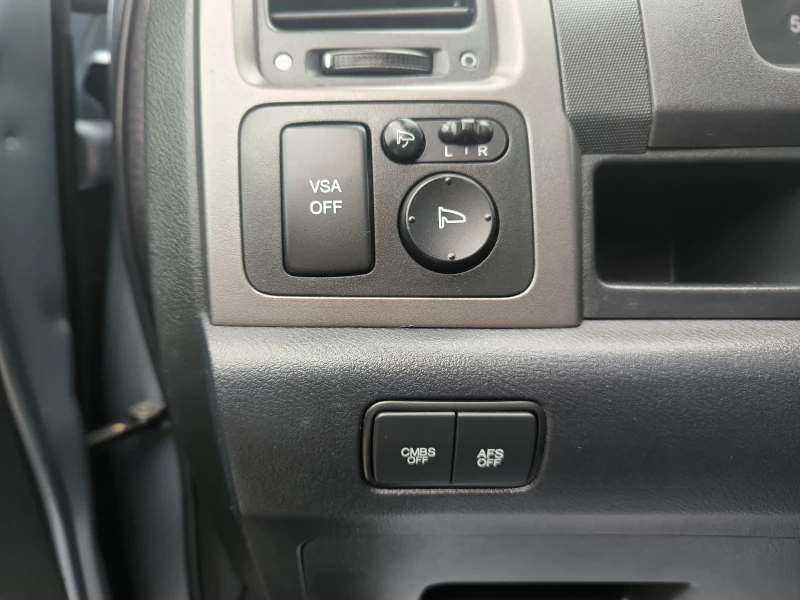 Honda Cr-v 2.2CTDI 4x4, снимка 15 - Автомобили и джипове - 52922269