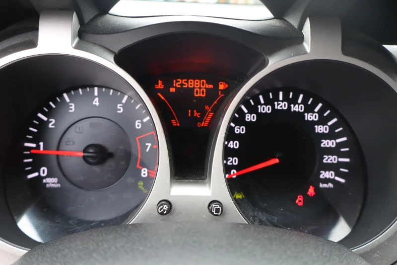 Nissan Juke Facelift* TOP* 126000KM* , снимка 10 - Автомобили и джипове - 53246086