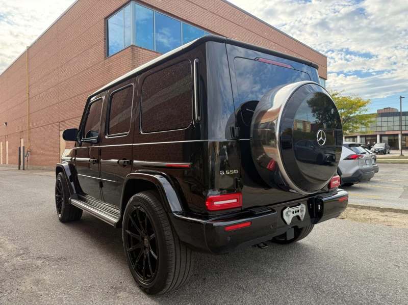 Mercedes-Benz G burmester* multibeam led* Parking Assist, снимка 2 - Автомобили и джипове - 53392323