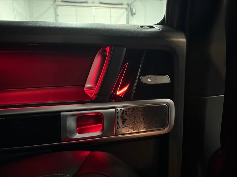 Mercedes-Benz G burmester* multibeam led* Parking Assist, снимка 11 - Автомобили и джипове - 53392323