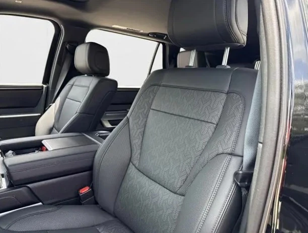Toyota Sequoia Sequoia SR5 - изображение 9