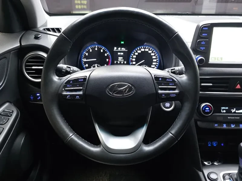 Hyundai Kona 1.6 Turbo 4Wd Premium, снимка 13 - Автомобили и джипове - 56118218