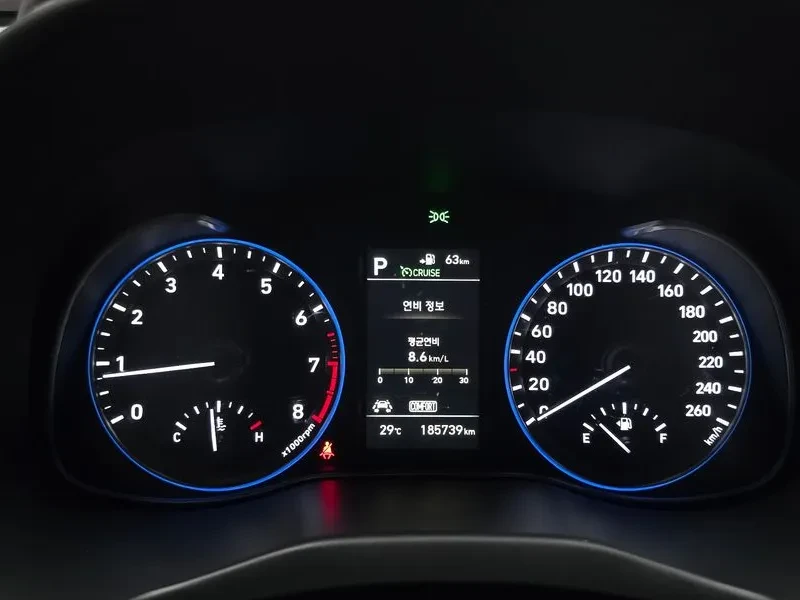 Hyundai Kona 1.6 Turbo 4Wd Premium, снимка 8 - Автомобили и джипове - 56118218