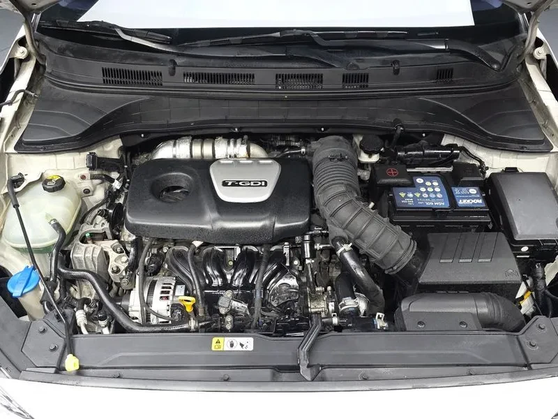 Hyundai Kona 1.6 Turbo 4Wd Premium, снимка 6 - Автомобили и джипове - 56118218