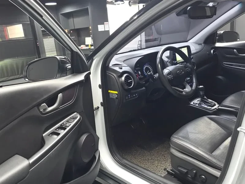 Hyundai Kona 1.6 Turbo 4Wd Premium, снимка 10 - Автомобили и джипове - 56118218