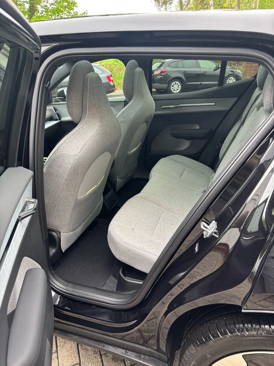 Volvo EX30 ULTRA EXT.RANGE/272HP/2WD/PANO/LED/CARPLAY/167f | Mobile.bg   11