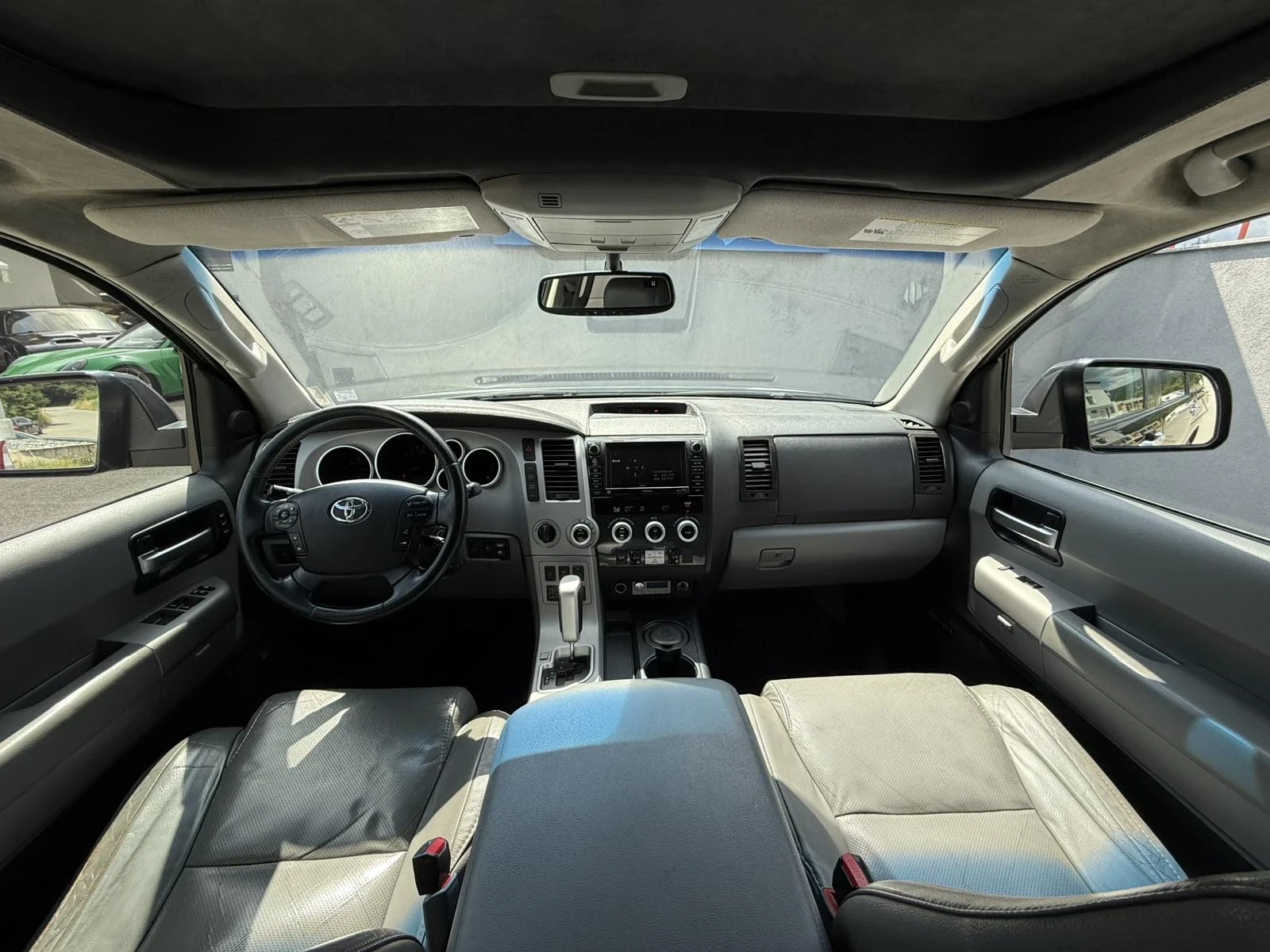 Toyota Sequoia Platinum 7-места - изображение 6