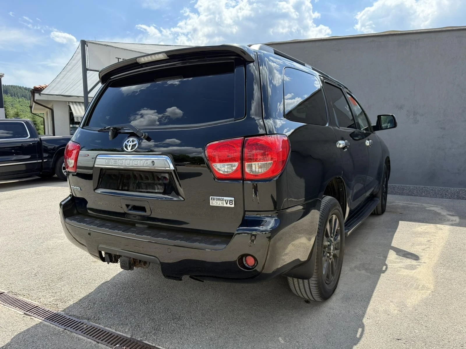 Toyota Sequoia Platinum 7-места - изображение 5