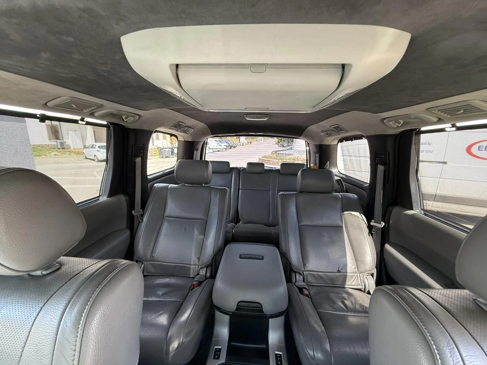 Toyota Sequoia Platinum 7-места - изображение 7