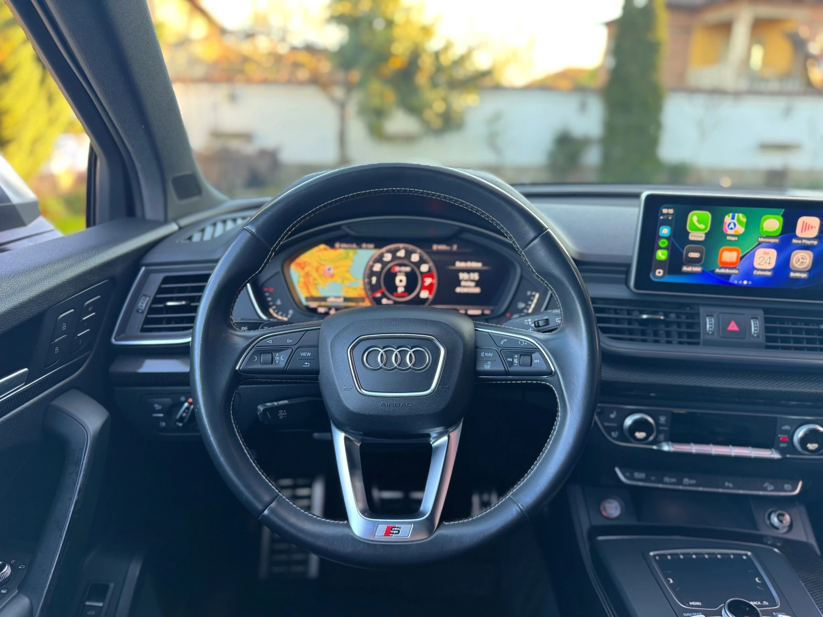 Audi SQ5 Carbon* B&O* 360* Pano* HuD* , снимка 12 - Автомобили и джипове - 54205966